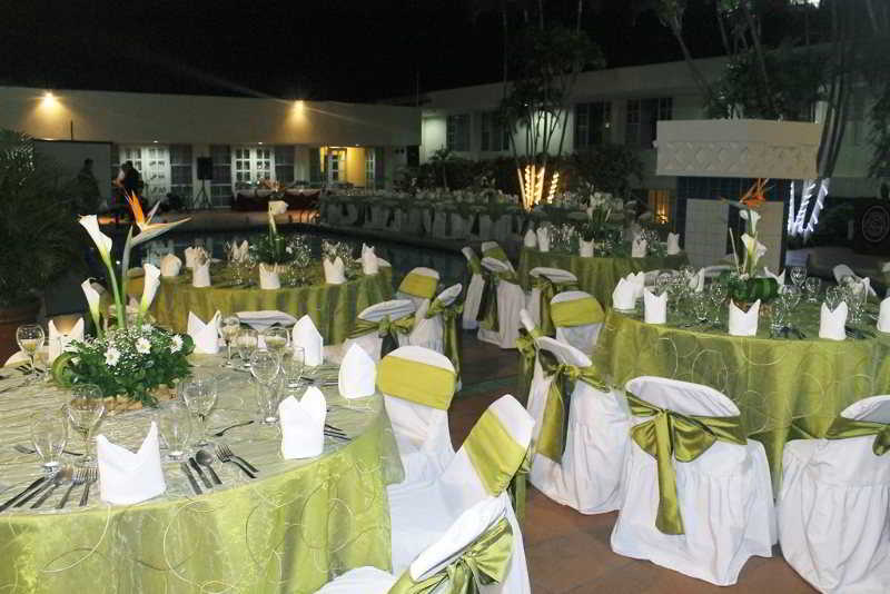 Siesta Hotel & Casino