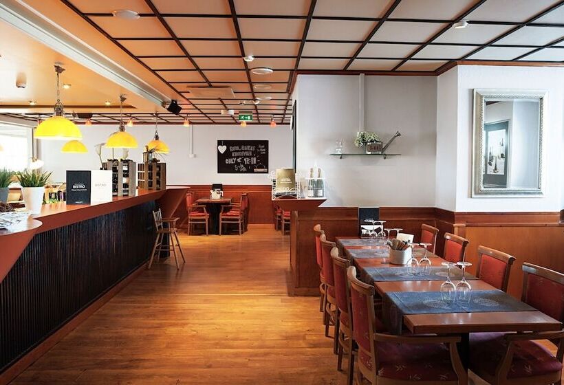 Sport & Spa Hotel Vesileppis