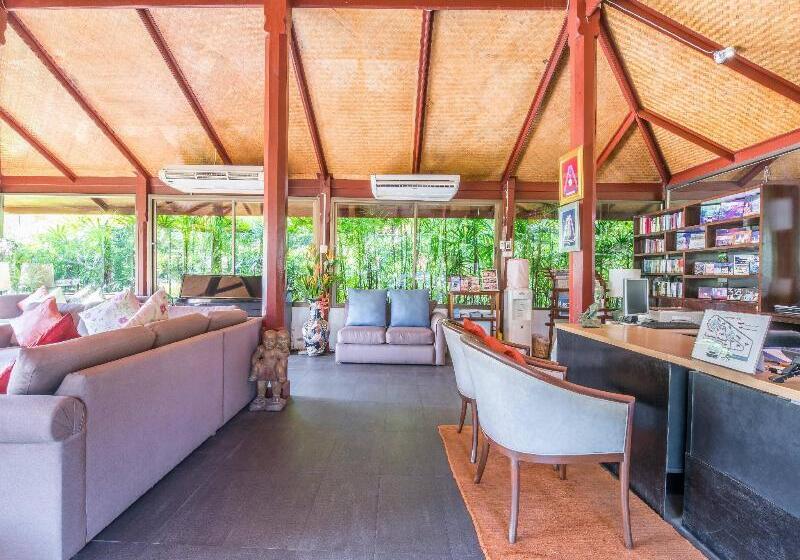 Sugar Hut Resort & Restaurant