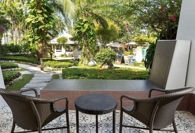 Thavorn Palm Beach Resort Phuket