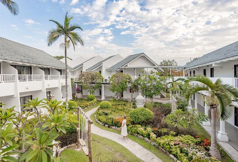 Thavorn Palm Beach Resort Phuket