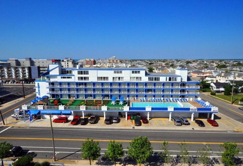 Admiral Resort Motel