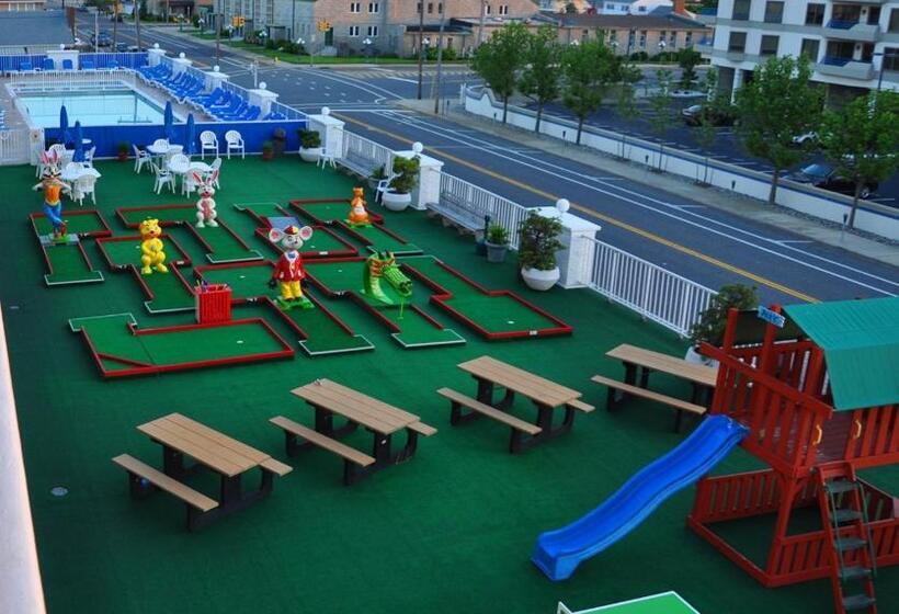 Admiral Resort Motel