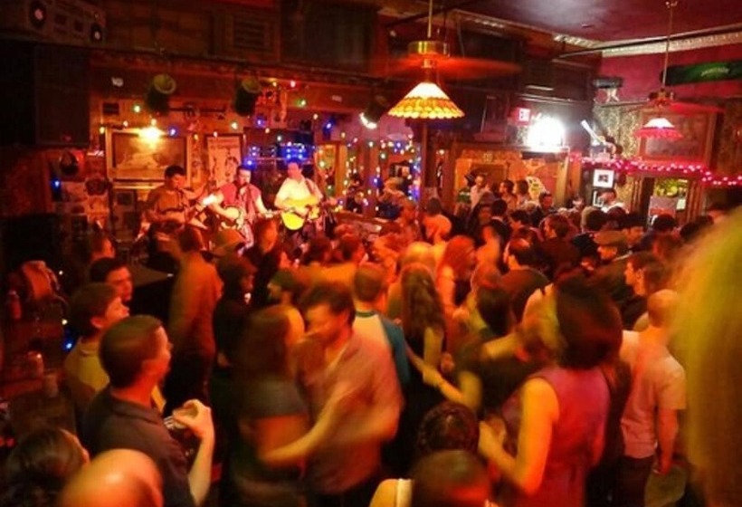 Alaskan Hotel And Bar