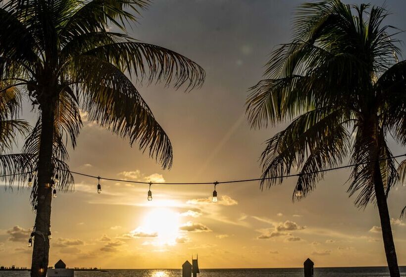 Banana Bay Resort & Marina