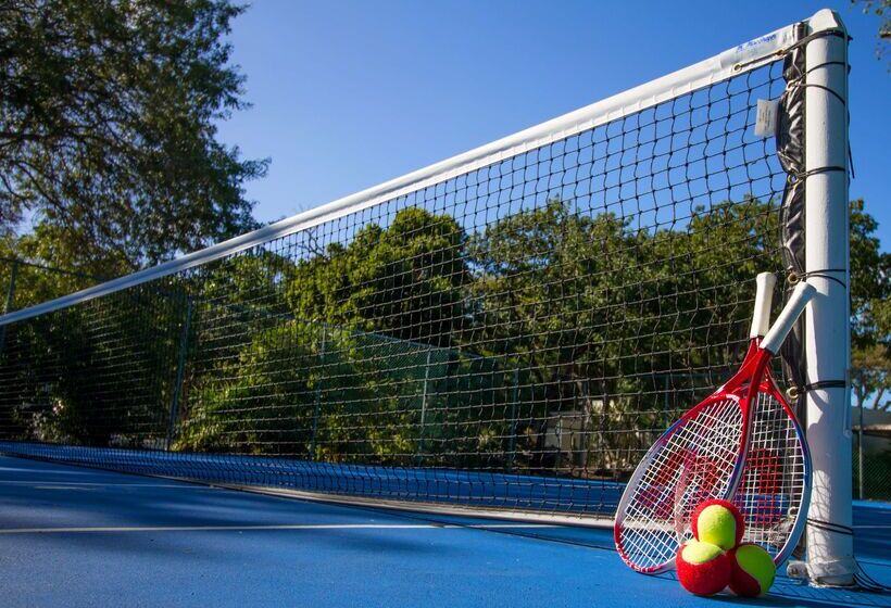 Banana Bay Resort & Marina