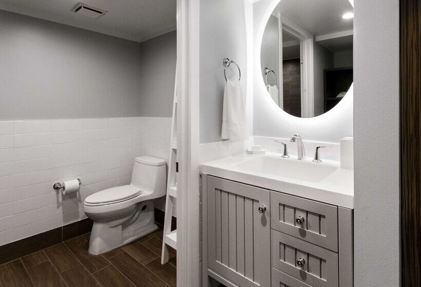 Banana Bay Resort & Marina