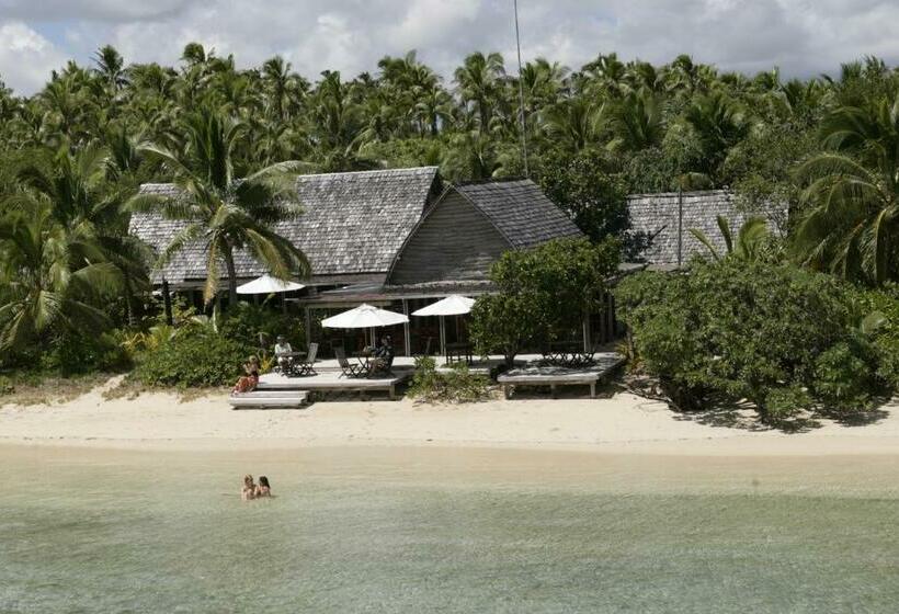 Fafa Island Resort