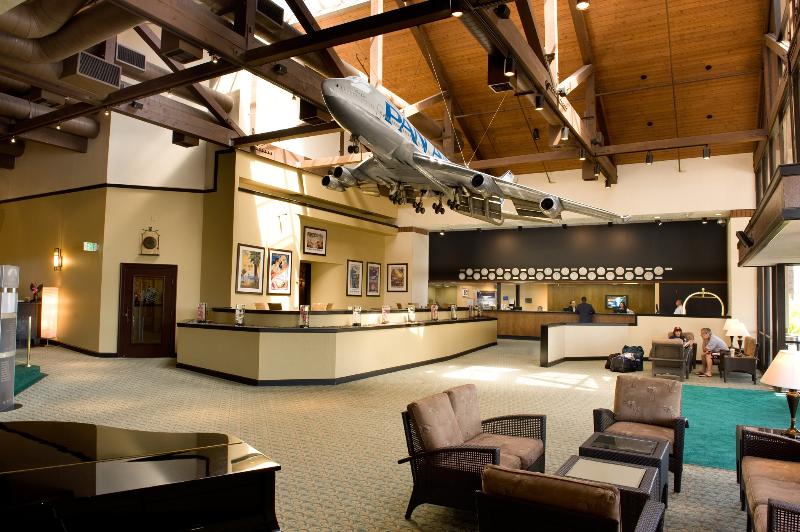 Отель Airtel Plaza