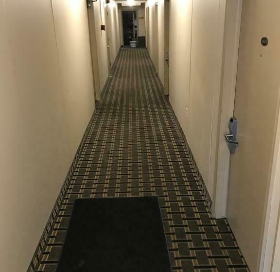 فندق Allen Park Motor Lodge