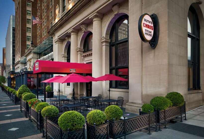 Отель Amway Grand Plazacurio Collection By Hilton