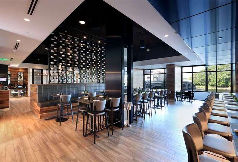 Отель Amway Grand Plazacurio Collection By Hilton