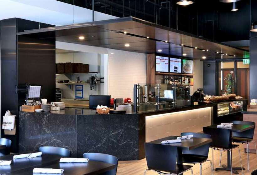 هتل Amway Grand Plazacurio Collection By Hilton