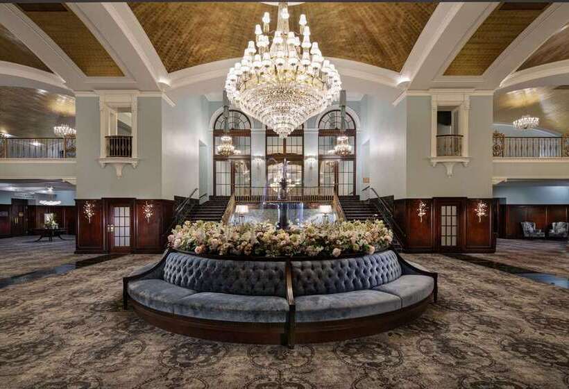 Отель Amway Grand Plazacurio Collection By Hilton