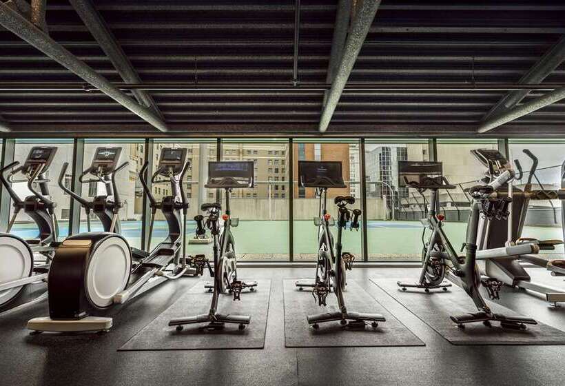 Отель Amway Grand Plazacurio Collection By Hilton