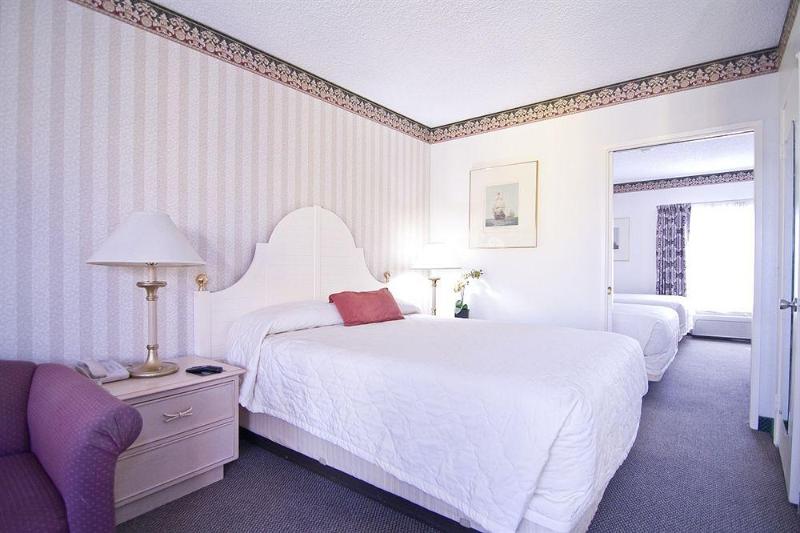 فندق Anaheim Carriage Inn