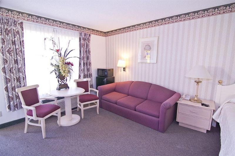 فندق Anaheim Carriage Inn