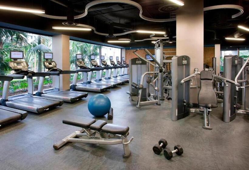 Отель Anaheim Marriott