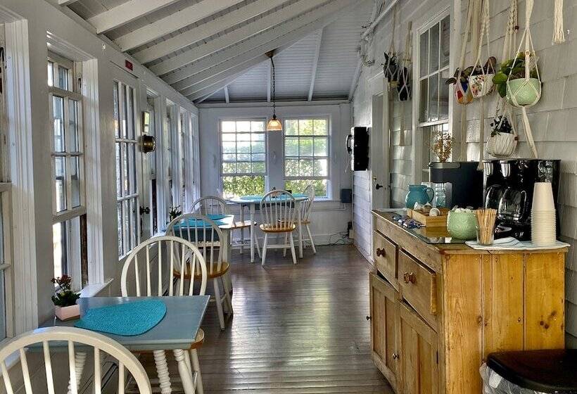 בית מלון כפרי Anchor Inn