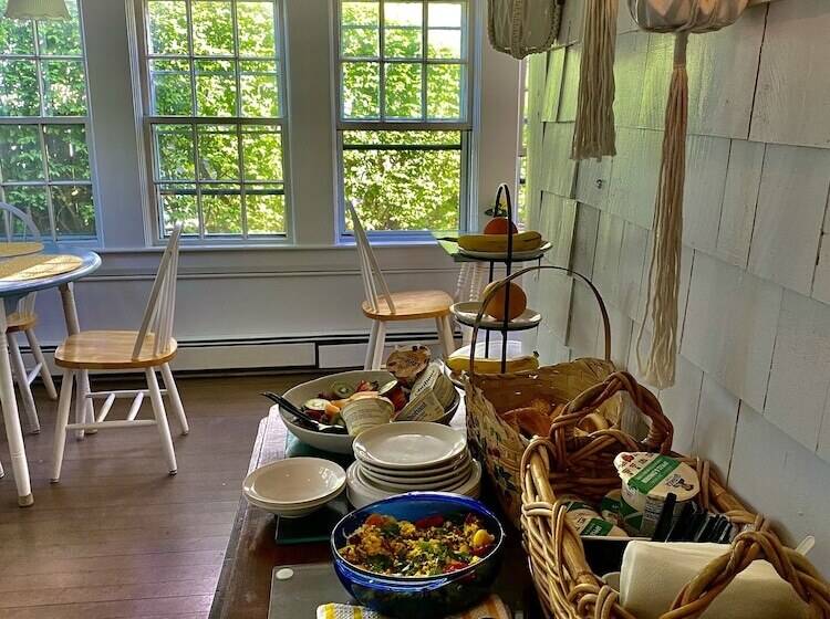 בית מלון כפרי Anchor Inn