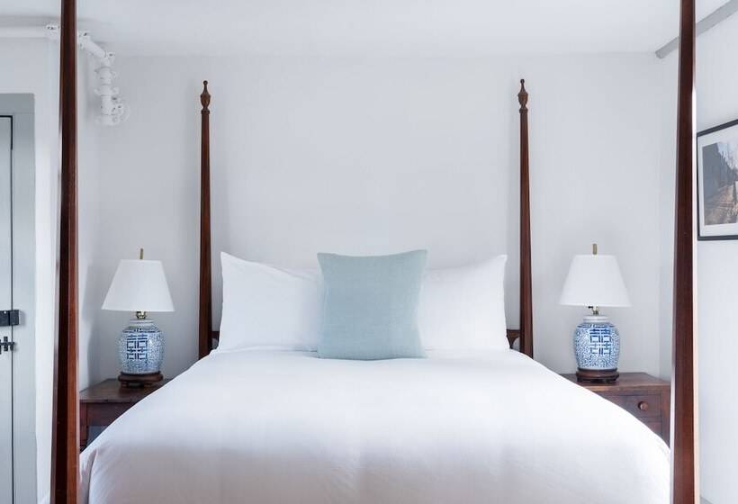 בית מלון כפרי Anchor Inn