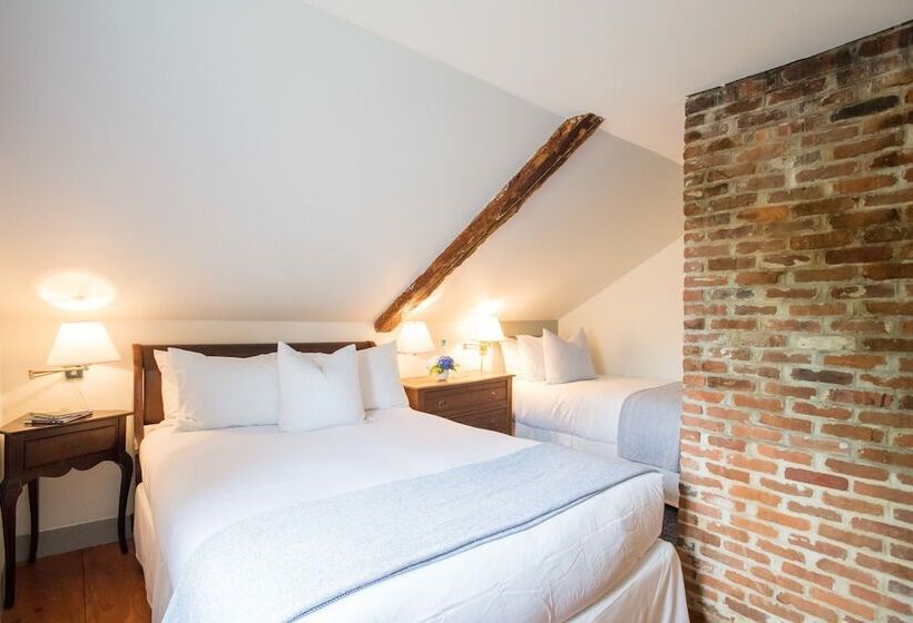 בית מלון כפרי Anchor Inn