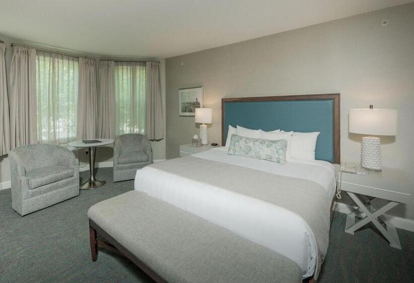 Отель Anchorage By The Sea