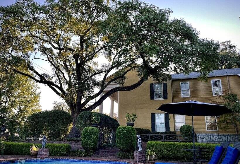 Отель Anchuca Historic Mansion & Inn