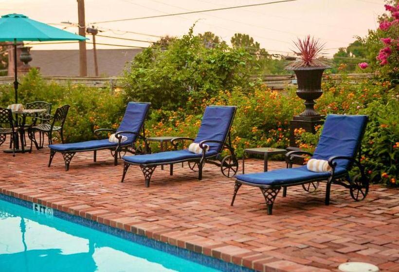 Отель Anchuca Historic Mansion & Inn