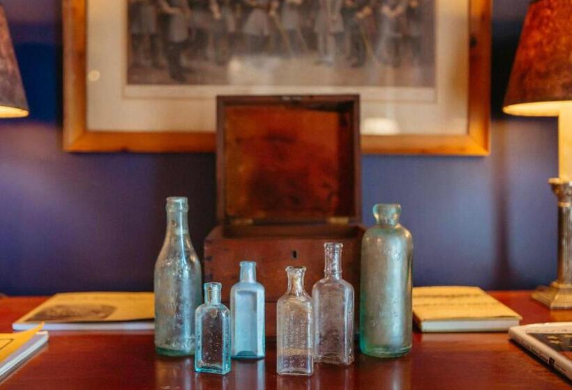 Отель Anchuca Historic Mansion & Inn