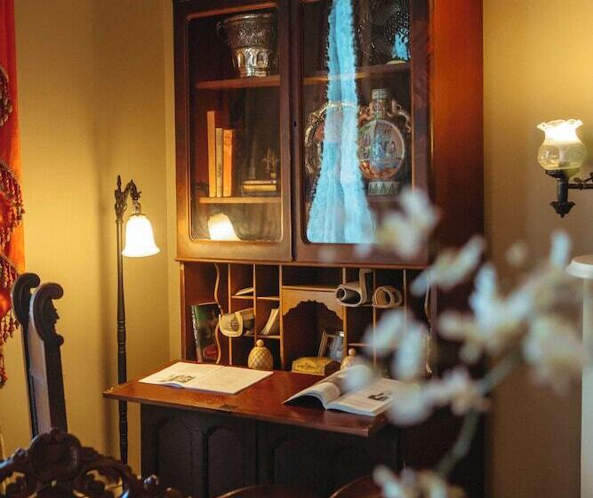 Отель Anchuca Historic Mansion & Inn