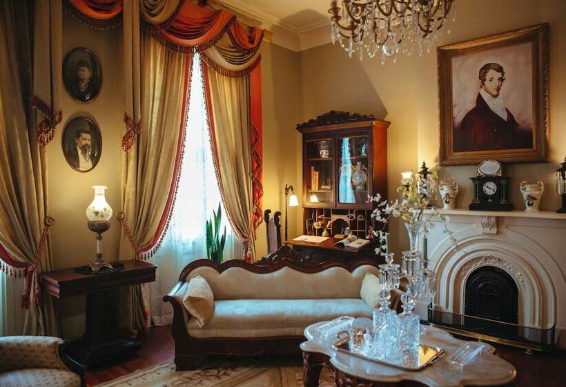 Отель Anchuca Historic Mansion & Inn