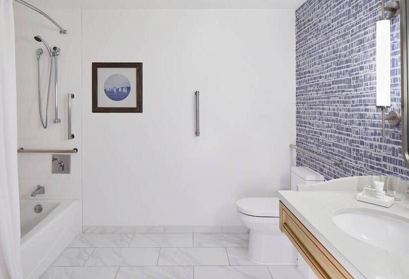 Annapolis Waterfront Hotel, Autograph Collection