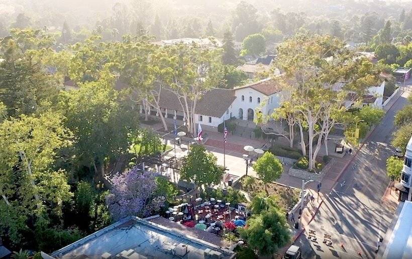 בית מלון כפרי Apple Farm Inn