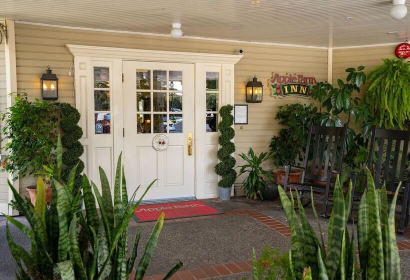 فندق Apple Farm Inn