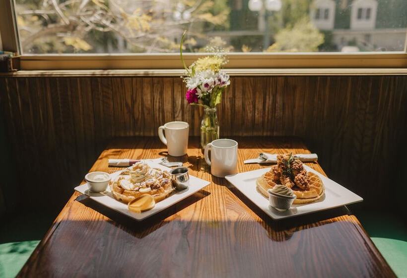 فندق Apple Farm Inn