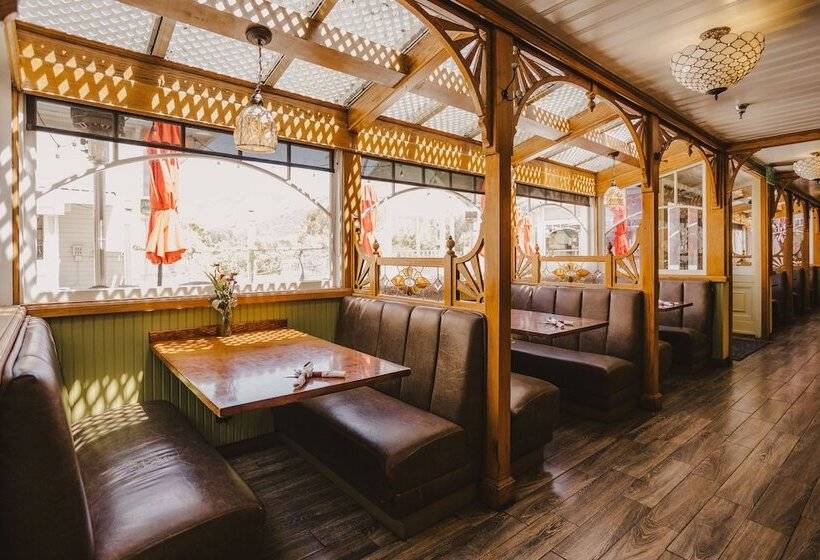 فندق Apple Farm Inn