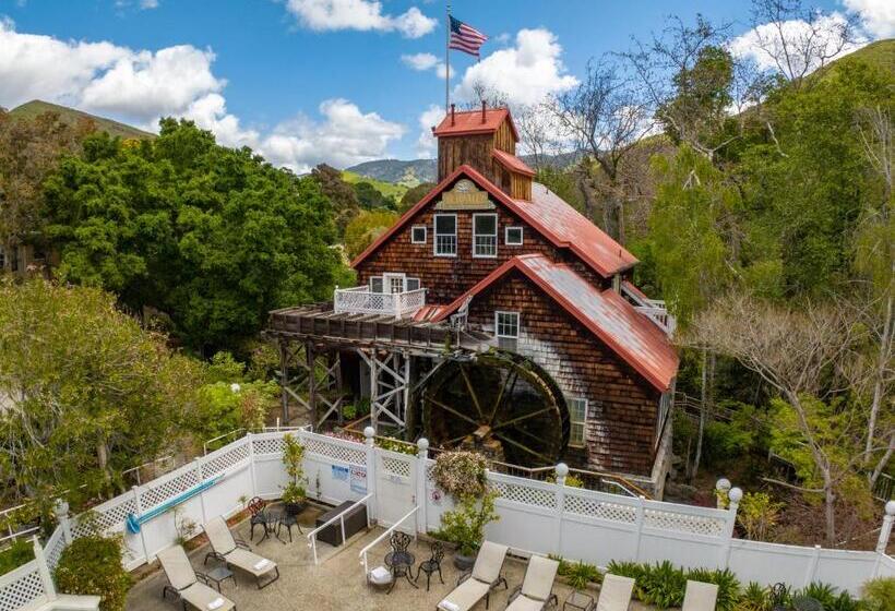 فندق Apple Farm Inn