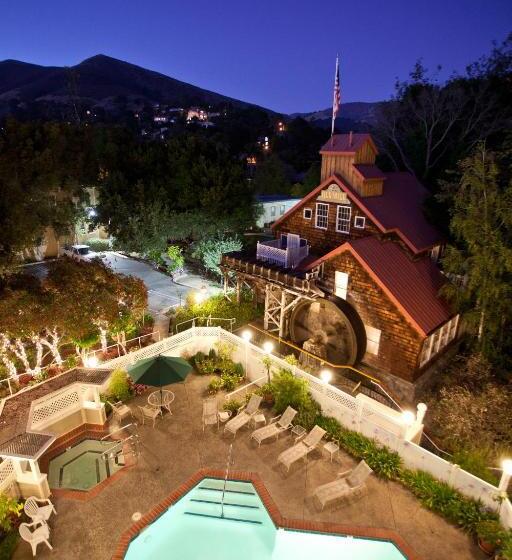 فندق Apple Farm Inn