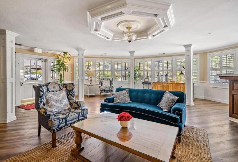 فندق Apple Farm Inn