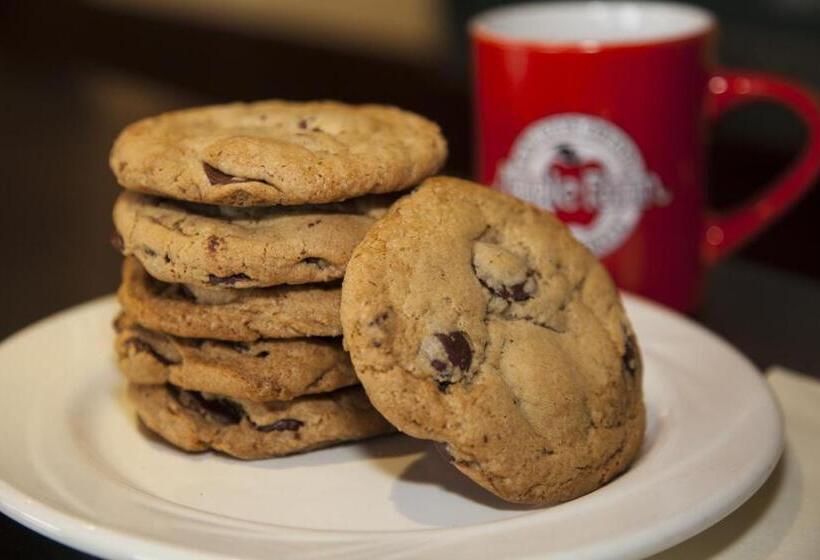 فندق Apple Farm Inn