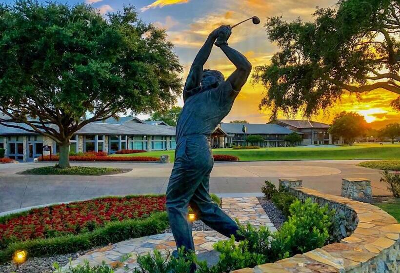 هتل Arnold Palmer S Bay Hill Club & Lodge