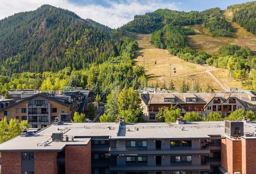 ホテル Aspen Square Condominium