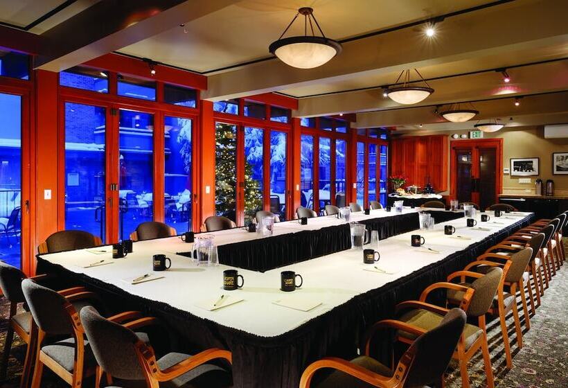 ホテル Aspen Square Condominium