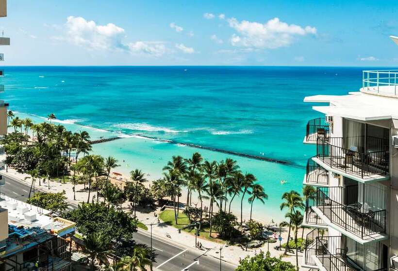 בית מלון כפרי Aston Waikiki Beach Tower