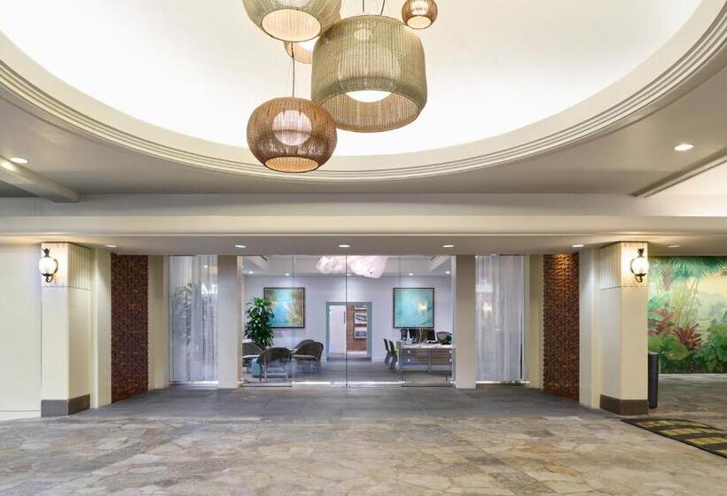 فندق Aston Waikiki Beach Tower