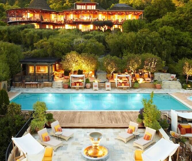 ホテル Auberge Du Soleil