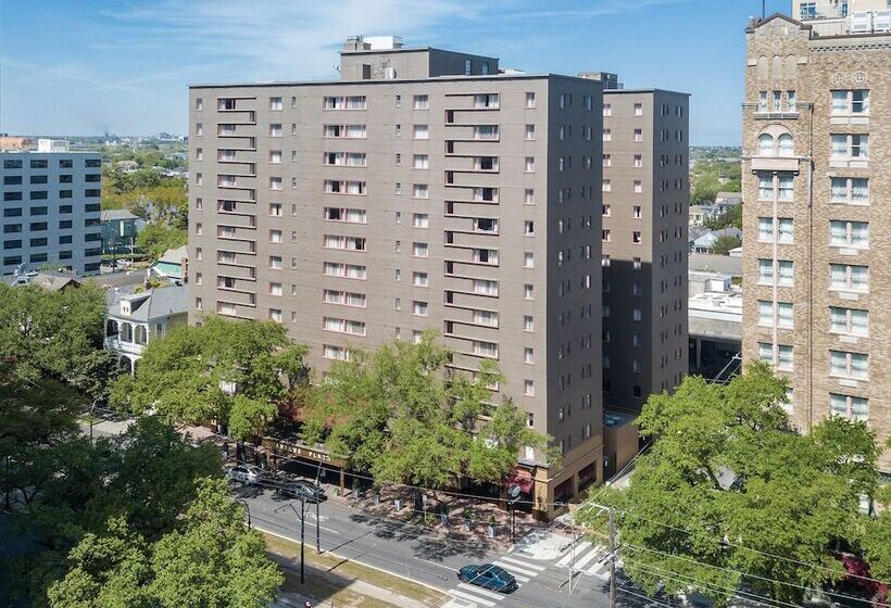 هتل Club Wyndham Avenue Plaza