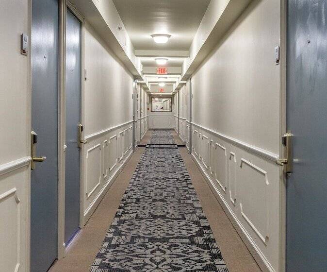 هتل Club Wyndham Avenue Plaza