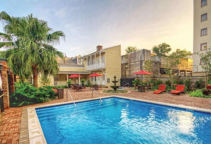 هتل Club Wyndham Avenue Plaza